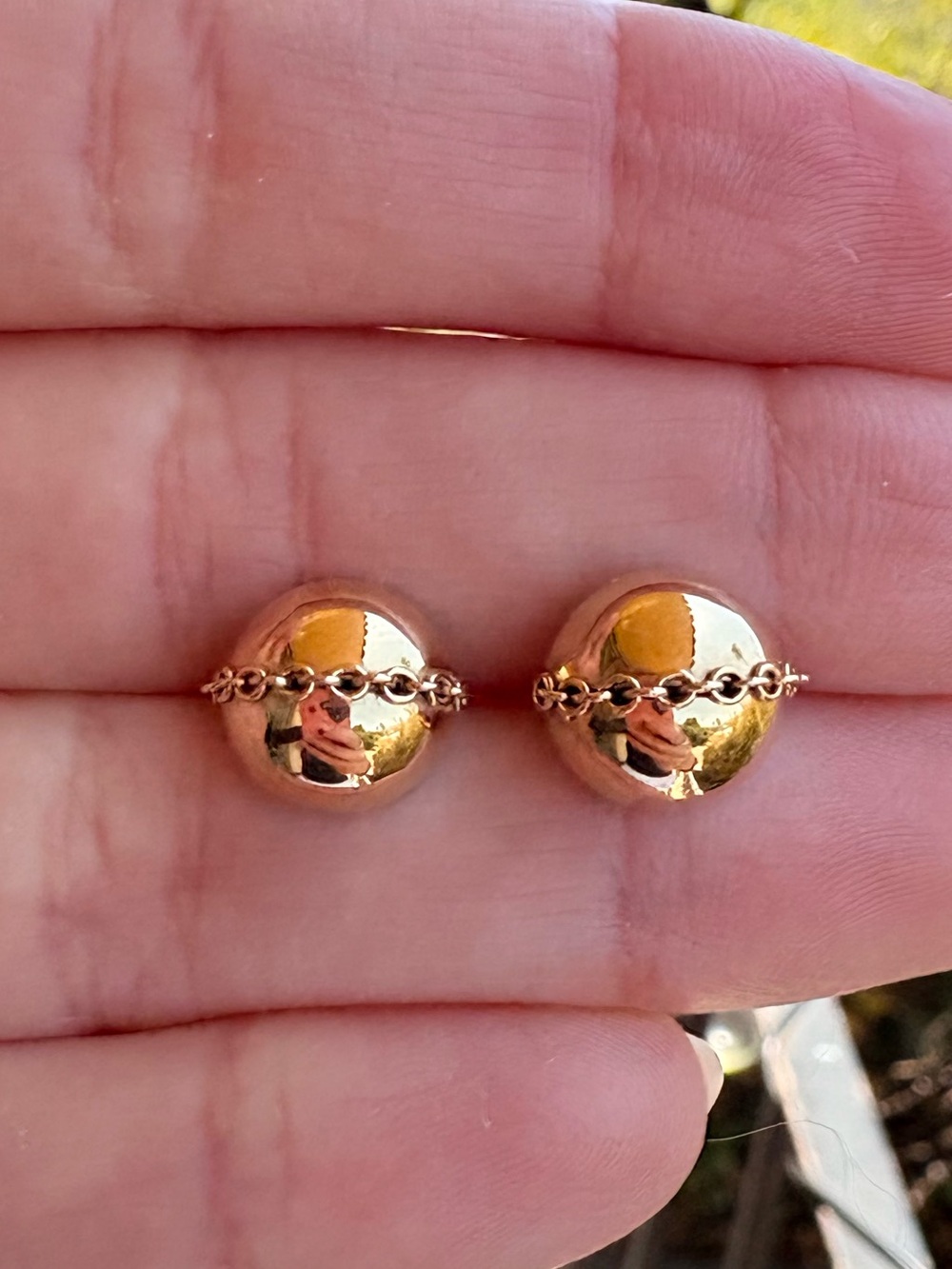Tiffany & Co. Gold HardWear Bolt Ball Earrings 18K Yellow Gold 10mm Chain Detail